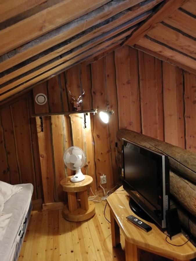 Chill Cave - Logwood Cottage Ruka Buitenkant foto